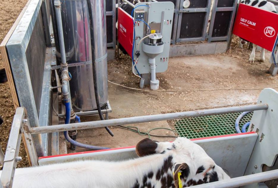 Dairy Machinery: Lely Calm Calf Feeder